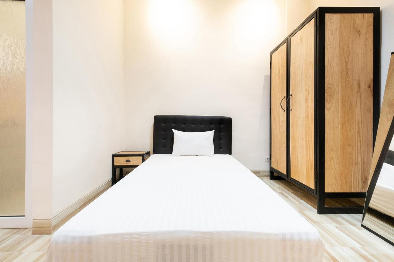 Oyo Life 2801 Sari Panguripan Hotel Kejayan Buitenkant foto